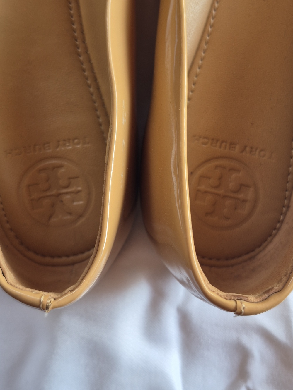Tory Burch Trudy Nude Patent Leather Bow Ballet Flats - Picture 9 of 11